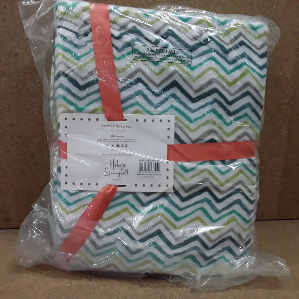 BRAND NEW HELENA SPRINGFIELD FLEECE BLANKET 140CM X 180CM (TROPICAL)