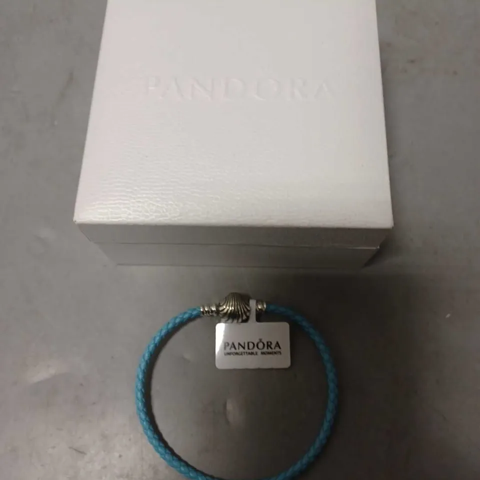 BOXED PANDORA LEATHER BRACELET IN TURQUOISE BRACELET