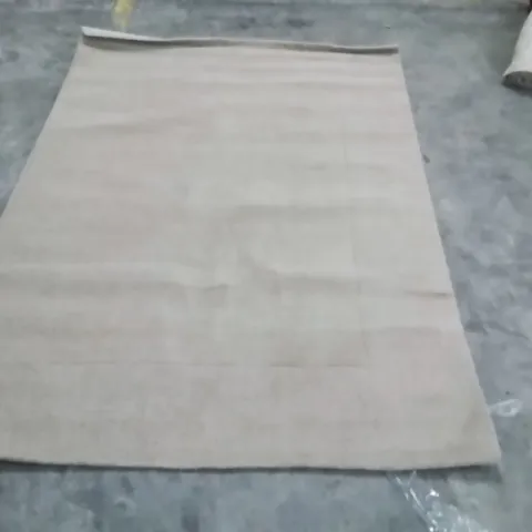 QUALITY DESIGNER AREA RUG - APPROXIMATELY 240X170CM