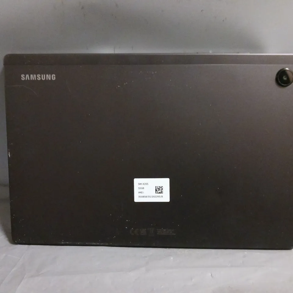 SAMSUNG GALAXY TAB A8 TABLET