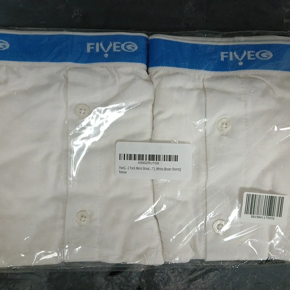 BOX OF APPROXIMATELY 18 PACKS TO INCLUDE 2 PAIRS OF FIVE G BOXER SHORTS IN WHITE - SIZE XL BUT MAY VARY