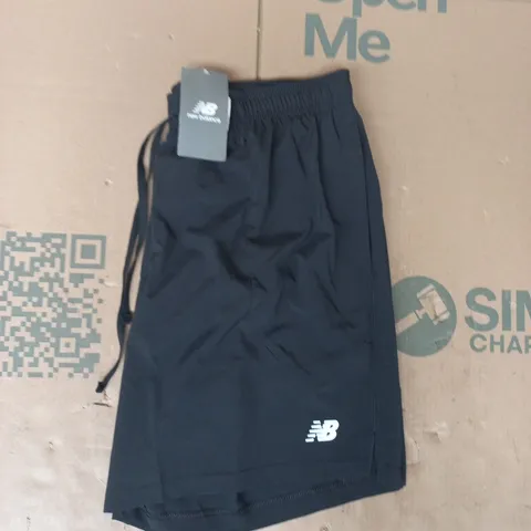 NEW BALANCE 7" SHORTS IN BLACK SIZE LARGE