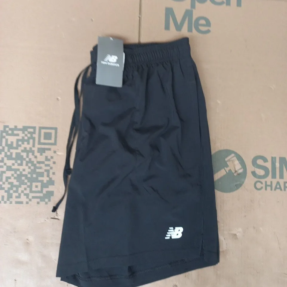NEW BALANCE 7" SHORTS IN BLACK SIZE LARGE