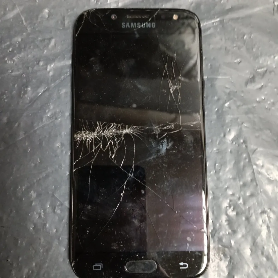 SAMSUNG GALAXY J5 MOBILE PHONE