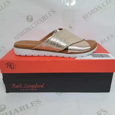 BOXED PAIR OF RUTH LANGSFORD SANDALS IN CHAMPAGNE GOLD SIZE 4