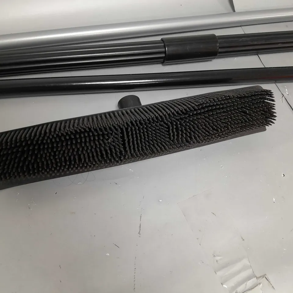 TWO METAL BRUSH HANDLES, RUBBER BRUSH HEAD & PADDLE