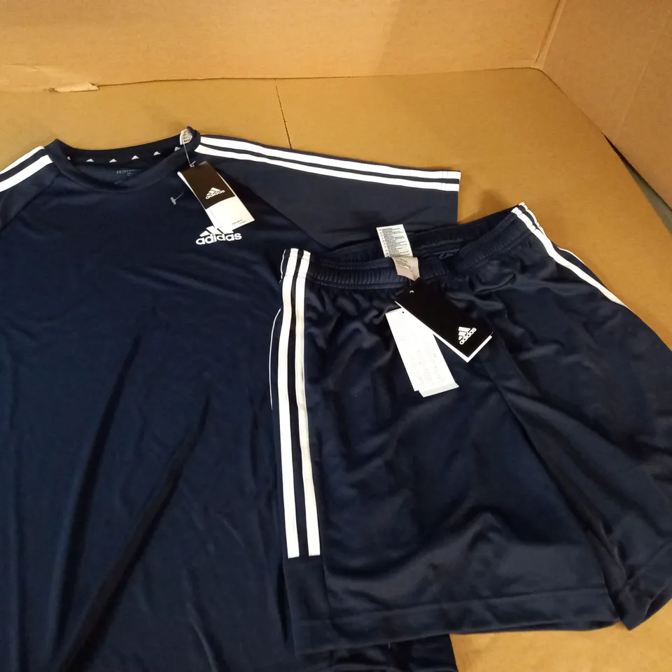 ADIDAS NAVY T-SHIRT AND SHORTS - SMALL