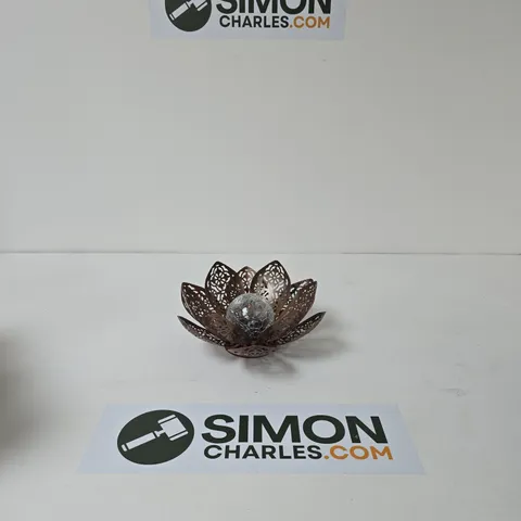 BOXED DAMASQUE SOLAR LOTUS 