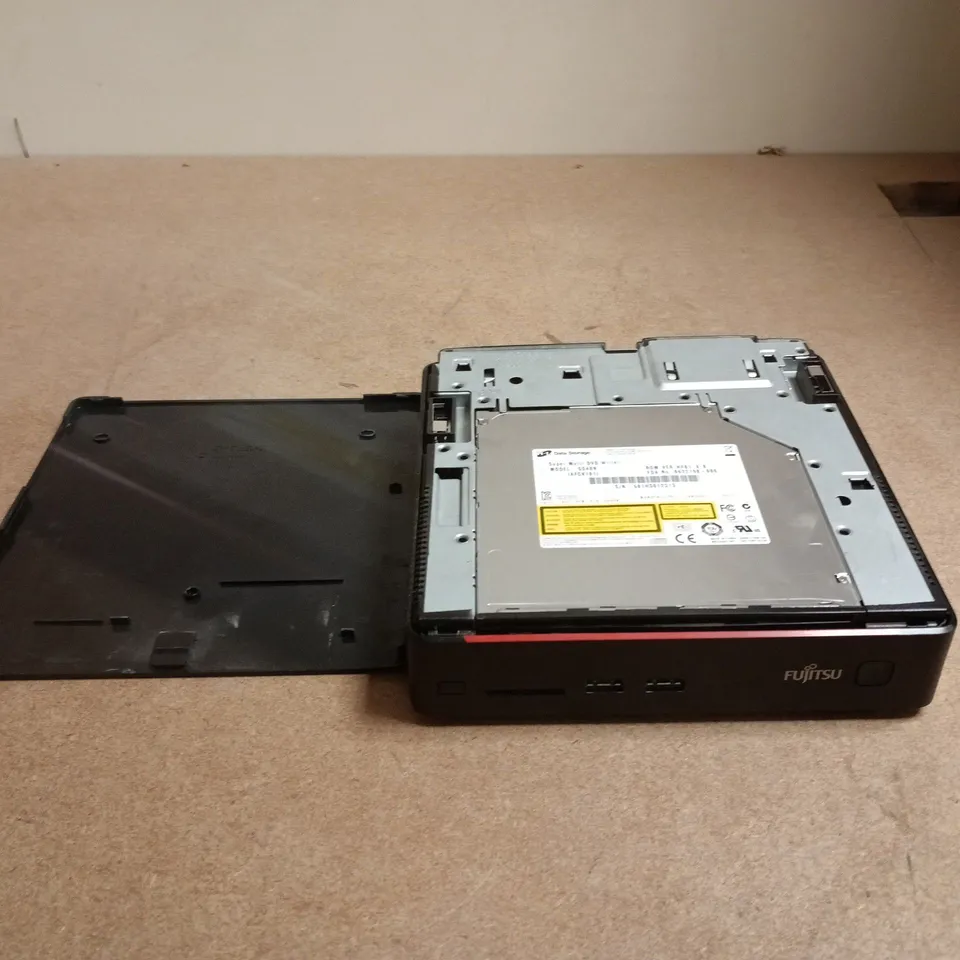 FUJITSU ESPRIMO Q520 MINI PC