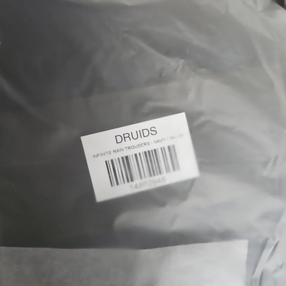 BAGGED DRUIDS INFINITE RAIN TROUSERS – NAVY, UK 34/30