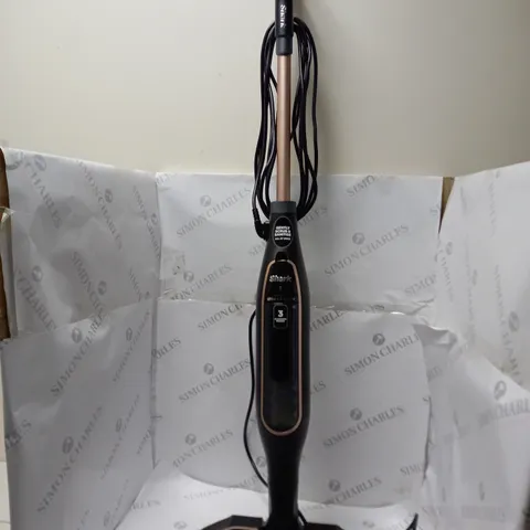 SHARK STEAM SCRUBBER WITH STEAM BLAST S7201
