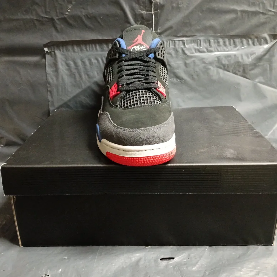 BOXED PAIR OF AIR JORDAN 4 RETRO TRAINERS IN BLACK/RED/BLUE SIZE UK 11