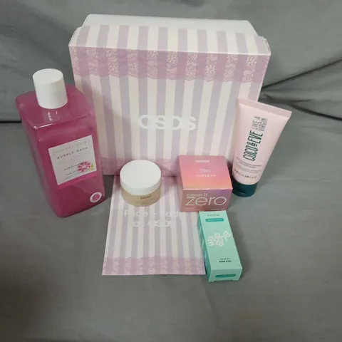 BOXED ASOS COSMETIC GIFT SET