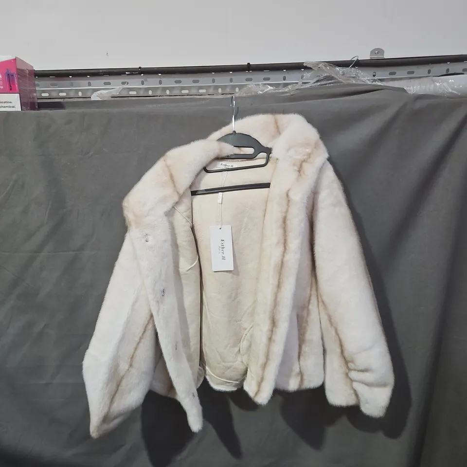 ESTHER.H PARIS CREAM FAUX-FUR COAT – ONE SIZE (TU)