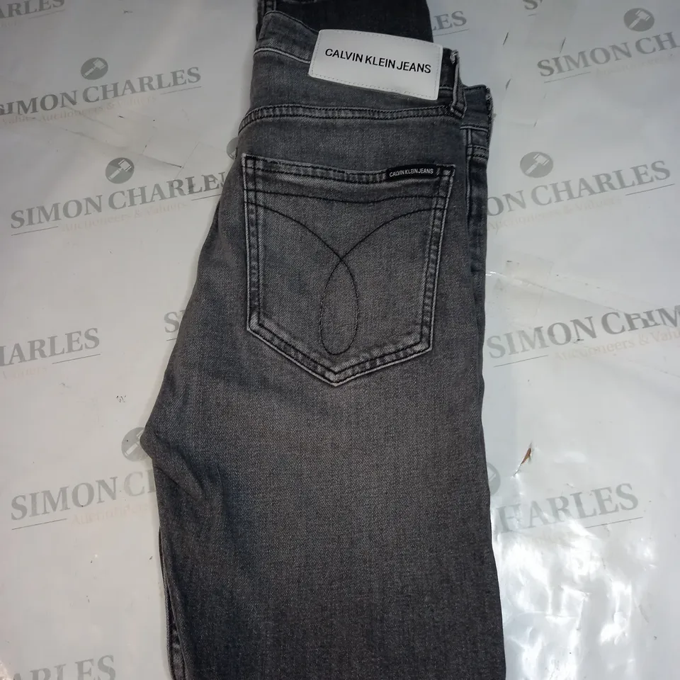 CALVIN KLEIN WASHED GREY JEANS SIZE W30 X L32