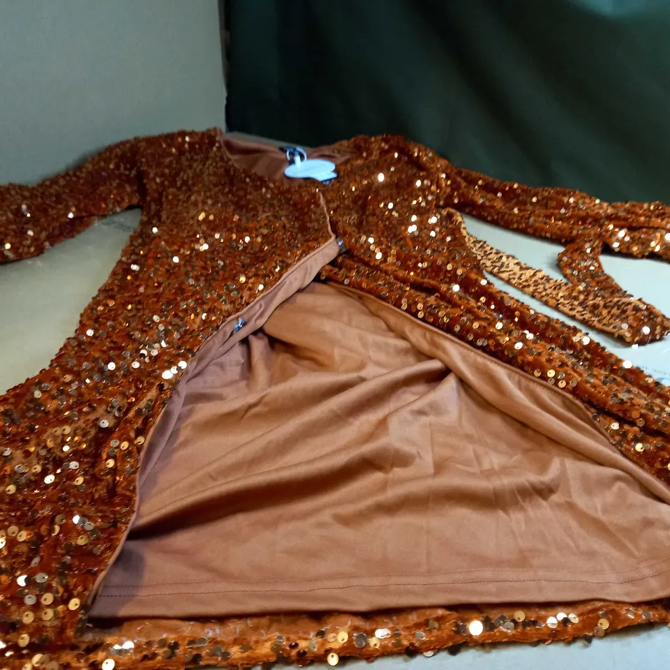 BOOHOO BURNT ORANGE SEQUIN WRAP BETED MIDI DRESS - SIZE 14