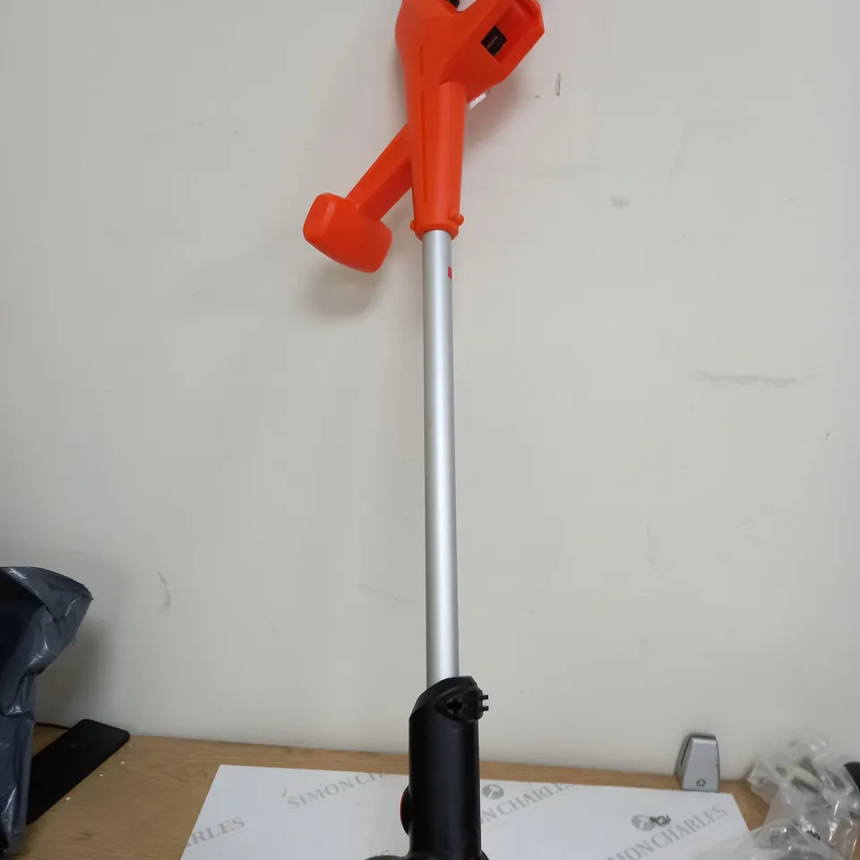 BOXED YARD FORCE 32CM LAWNMOWER AND TRIMMER