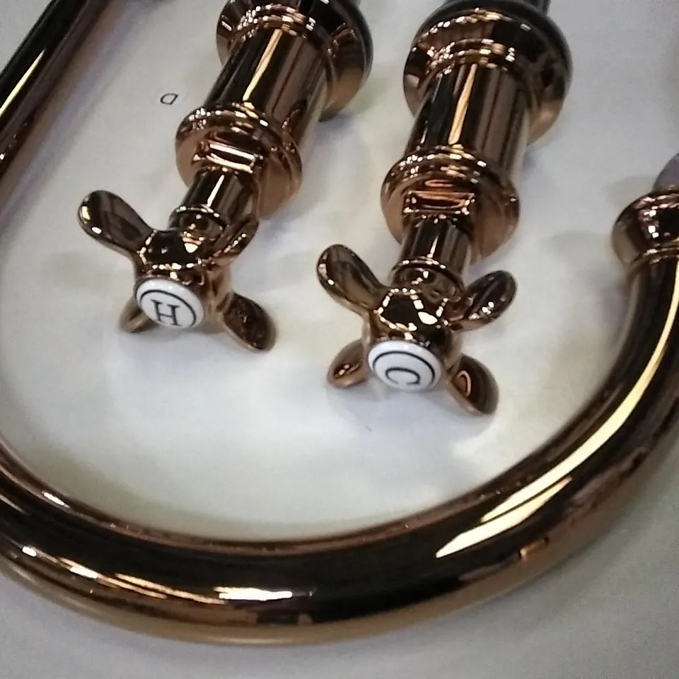 BOXED AS NEW CALYPSO PALMA 3H BATH FILLER IN ROSE GOLD