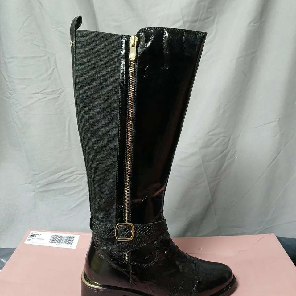 BOXED PAIR OF MODA IN PELLE BLACK PATENT KNEE-HIGH BOOT - UK SIZE 5