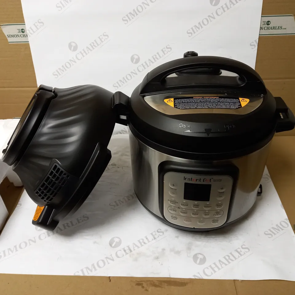 INSTANT POT DUO CRISP AIR FRYER MULTICOOKER