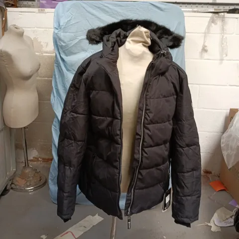 Dare 2b Black Puffer Jacket with Faux Fur Hood – UK 20 (US 16 / EU 52)