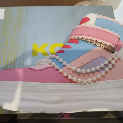 BOXED KOI SUGAR WISHES CHUNKY HI-TOPTRAINERS IN PASTEL MULTI - UK 4