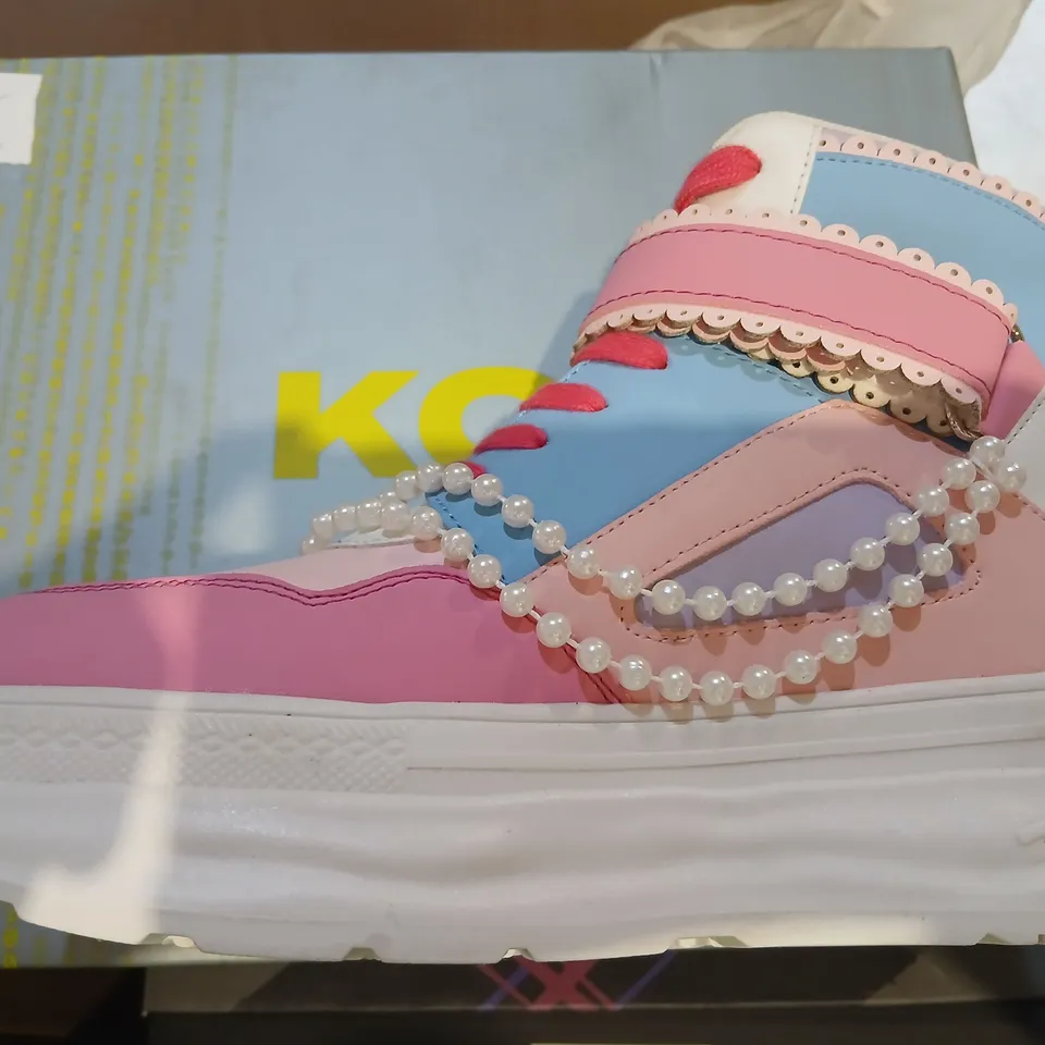 BOXED KOI SUGAR WISHES CHUNKY HI-TOPTRAINERS IN PASTEL MULTI - UK 4