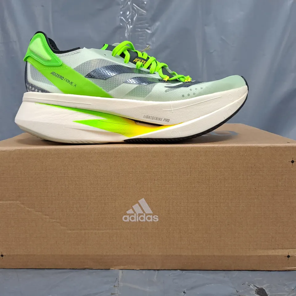 BOXED PAIR OF ADIDAS ADIZERO PRIME X SHOES IN GREEN/BLACK SIZE UK 5