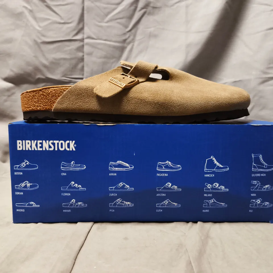 BOXED PAIR OF BIRKENSTOCK BOSTON BS SHOES IN TAUPE SIZE EU 46
