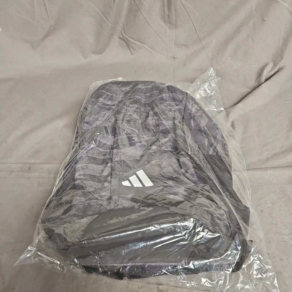 ADIDAS BACKPACK IN CAMO ONE SIZE