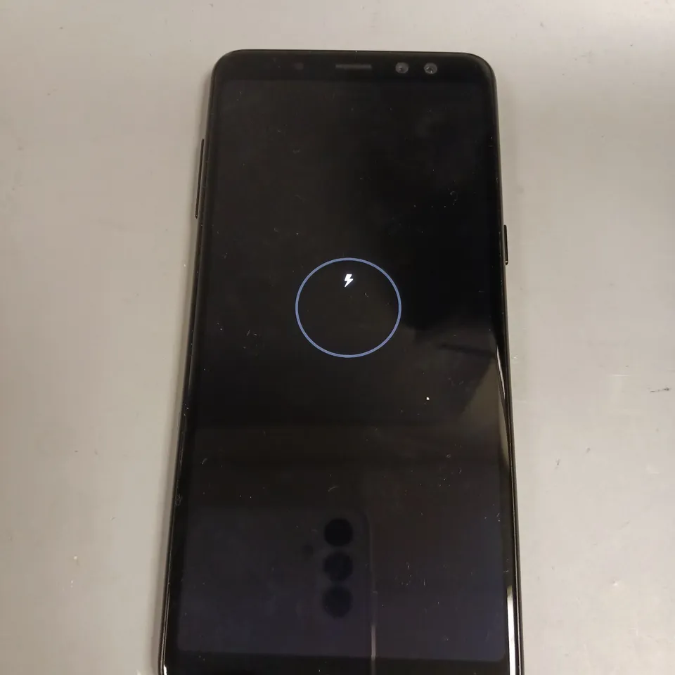 SAMSUNG GALAXY A8 SMARTPHONE 