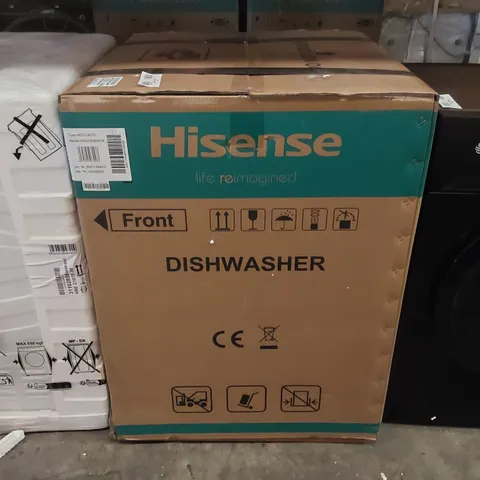 BOXED HISENSE HS622E90WUK FREESTANDING STANDARD DISHWASHER 85CM HIGH - WHITE, E RATED , 24 X 23 X 33 INCHES (L X W X H) [ENERGY CLASS E] [ENERGY CLASS E] 