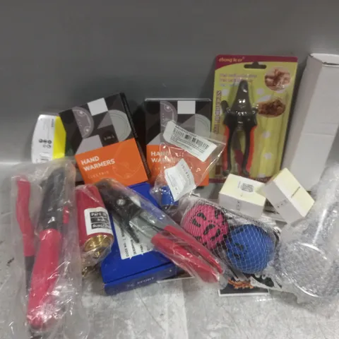 APPROXIMATELY 20 ASSORTED HOUSEHOLD ITEMS TO INCLUDE ELECTRIC HAND WARMERS, BOSCH SANDING PAPER, PET NAIL TRIMMER, SOLID STATE RELAY 