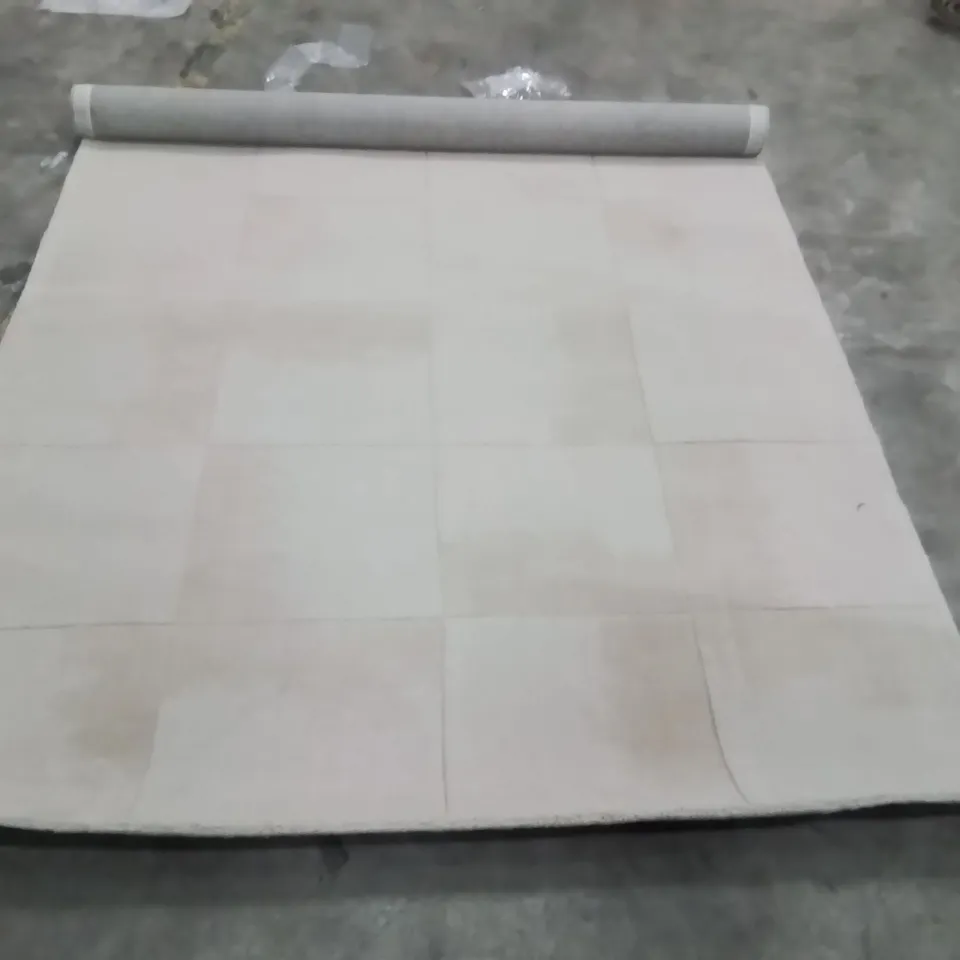 QUALITY DESIGNER AREA RUG - APPROXIMATELY 230X160CM