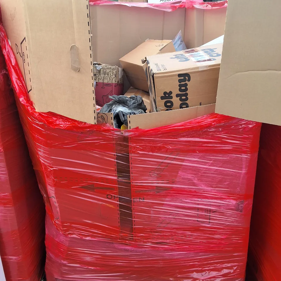 PALLET OF ASSORTED HOUSEHOLD ITEMS TO INCLUDE BABY WALKER, TISSUE MULTI-PACK AND PLASTIC FENCE