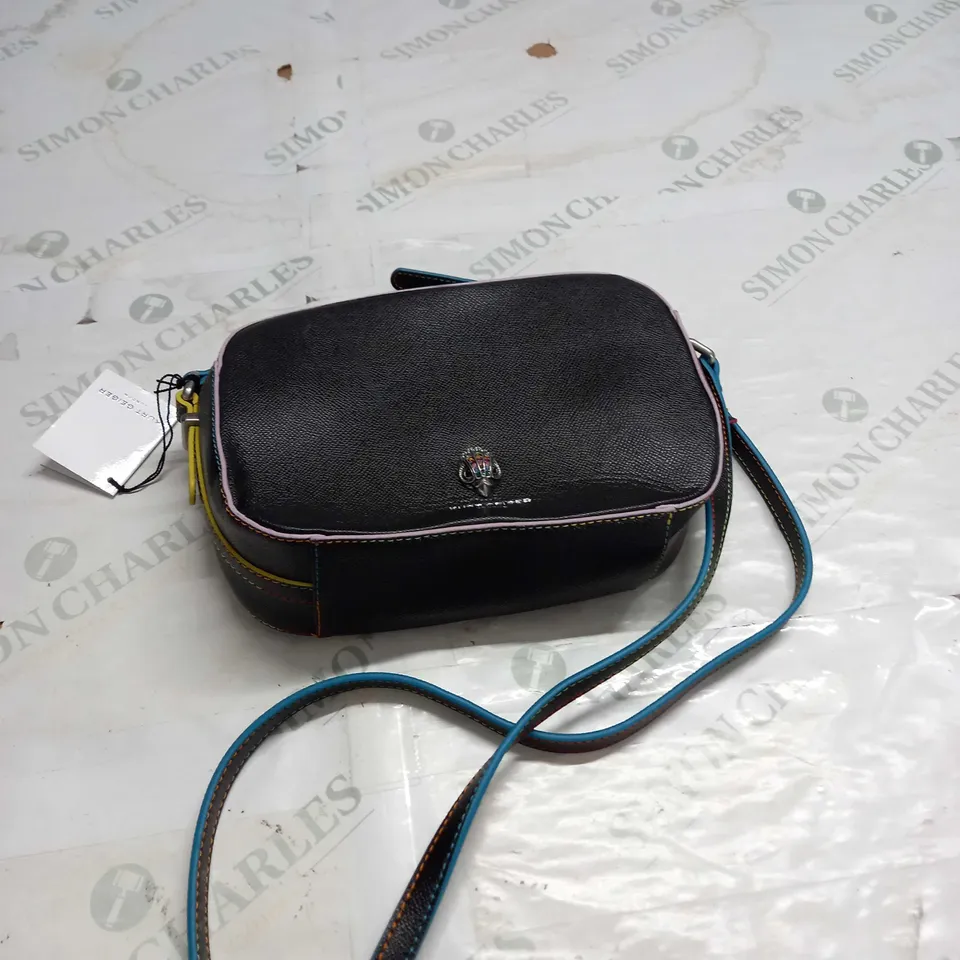 KURT GEIGER BLACK STRAPPED BAG 
