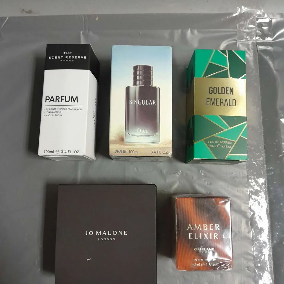 BOX OF APPROXIMATELY 5 ASSORTED BOXED FRAGRANCES TO INCLUDE - LAURELLE LONDON GOLDEN EMERALD - THE SCENT RESERVE PARFUM - JO MALONE COLOGNE - ETC