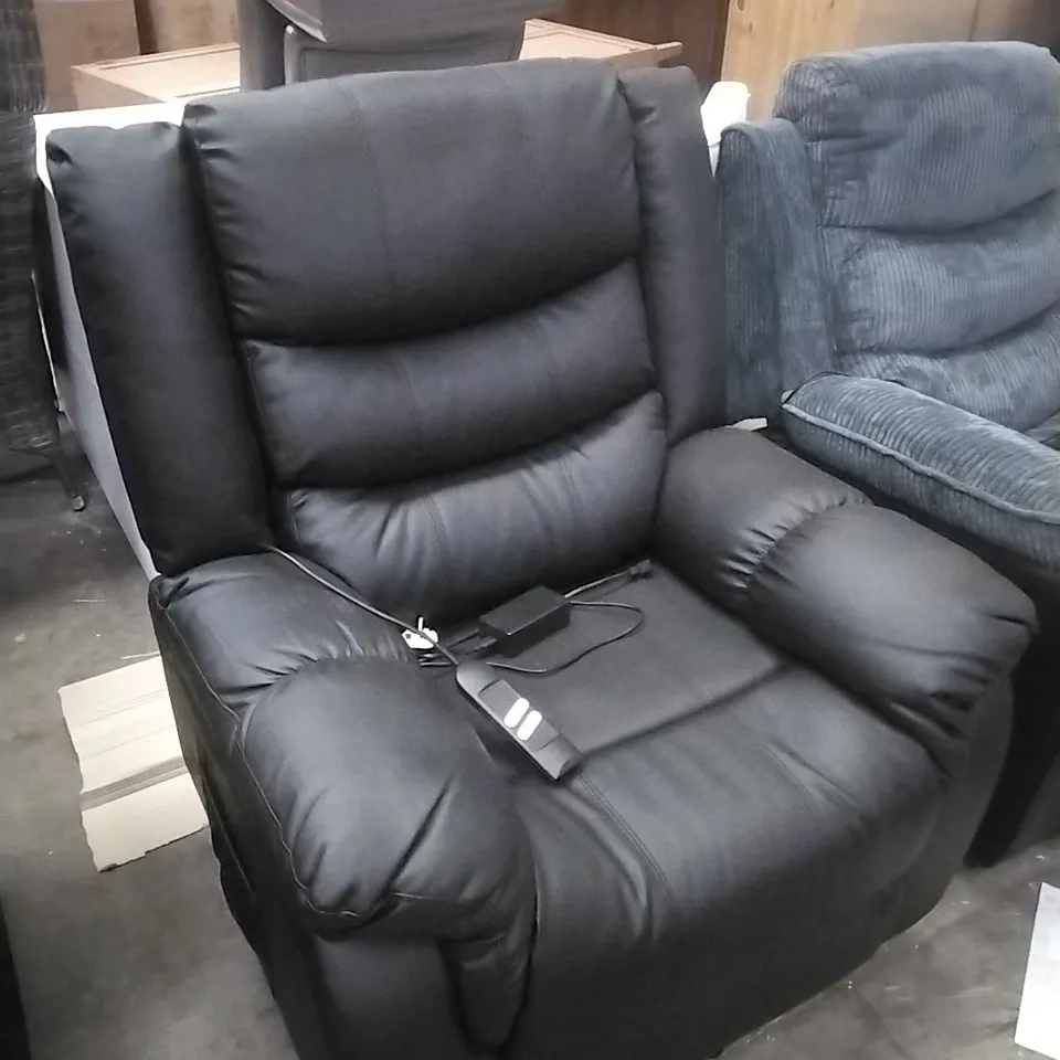 SEATTLE BONDED LEATHER DUAL MOTOR RISE RECLINER - BLACK 