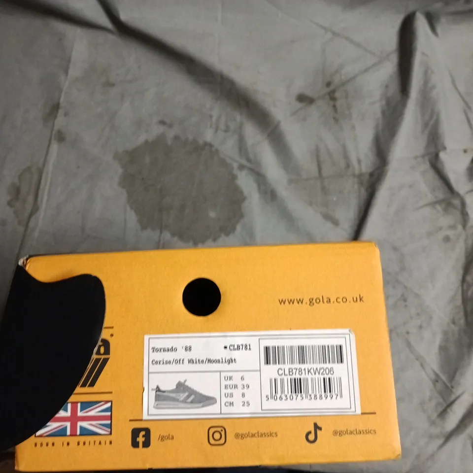 GOLA TORNADO '88 SNEAKERS – CERISE/OFF-WHITE/MOONLIGHT, UK 6