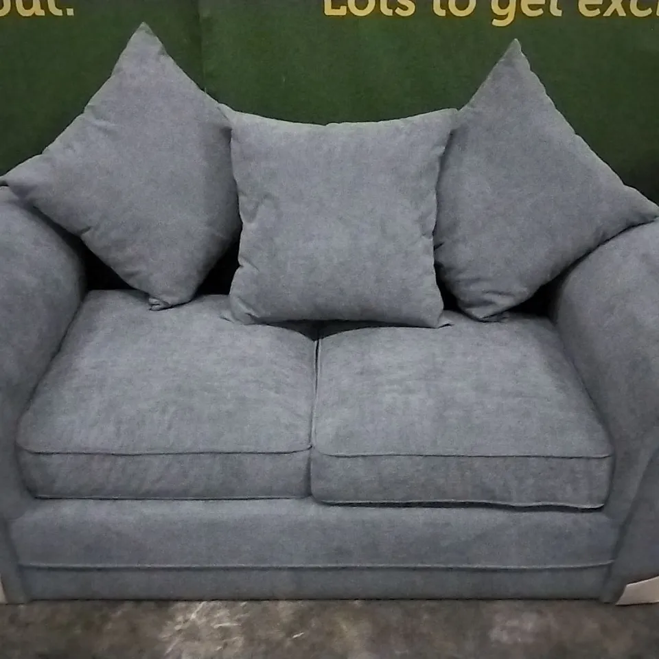 DESIGNER GREY FABRIC TWO SEATER SOFA WITH SCATTER CUSHIONS 