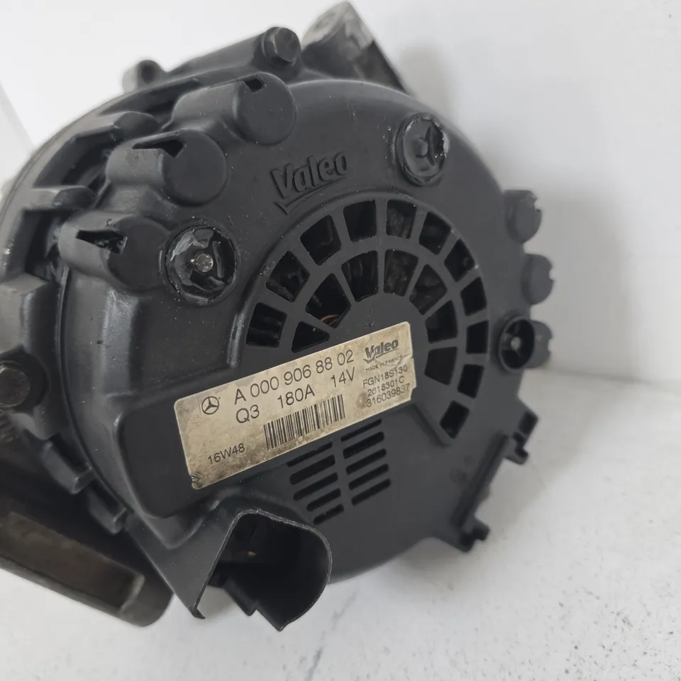 VALEO ALTERNATOR FOR MERCEDES-BENZ A0009068802 – 14V 180A