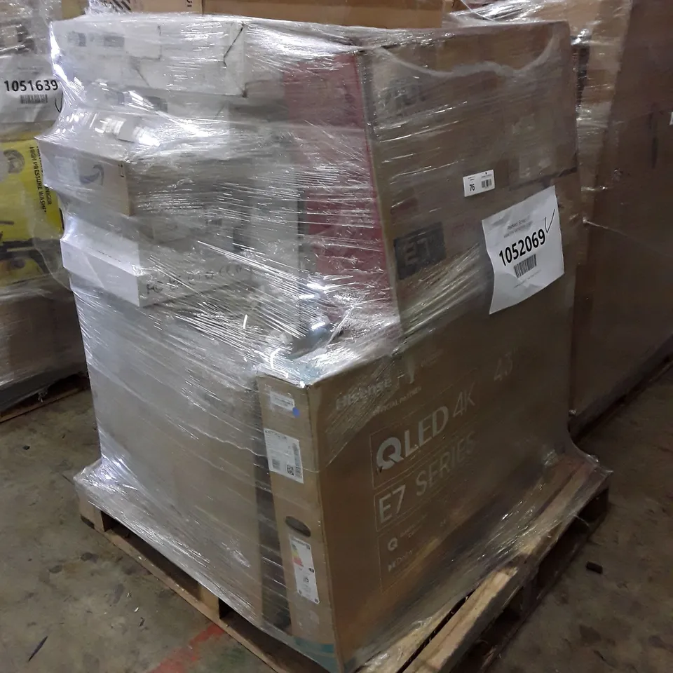 PALLET OF APPROXIMATELY 26 UNPROCESSED RAW RETURN HOUSEHOLD AND ELECTRICAL GOODS TO INCLUDE;