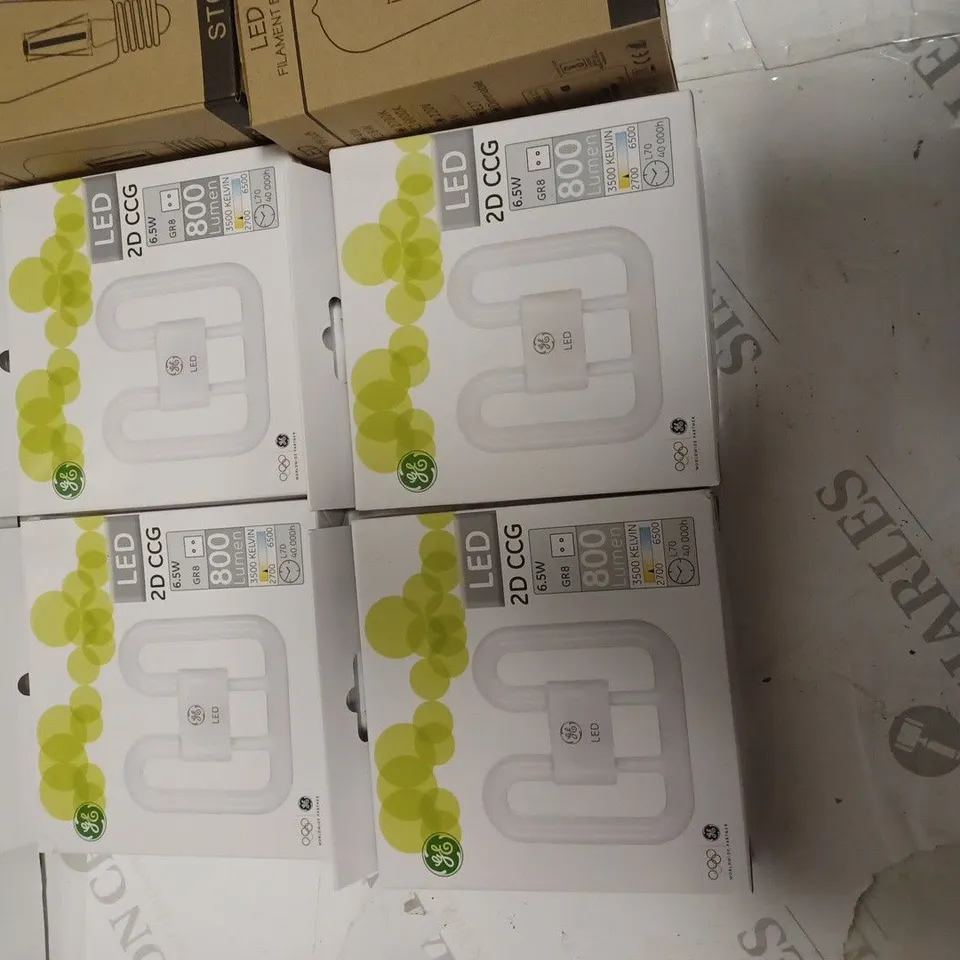 LOT OF 13 TO INCLUDE LED FILAMENT BULBS , ETC