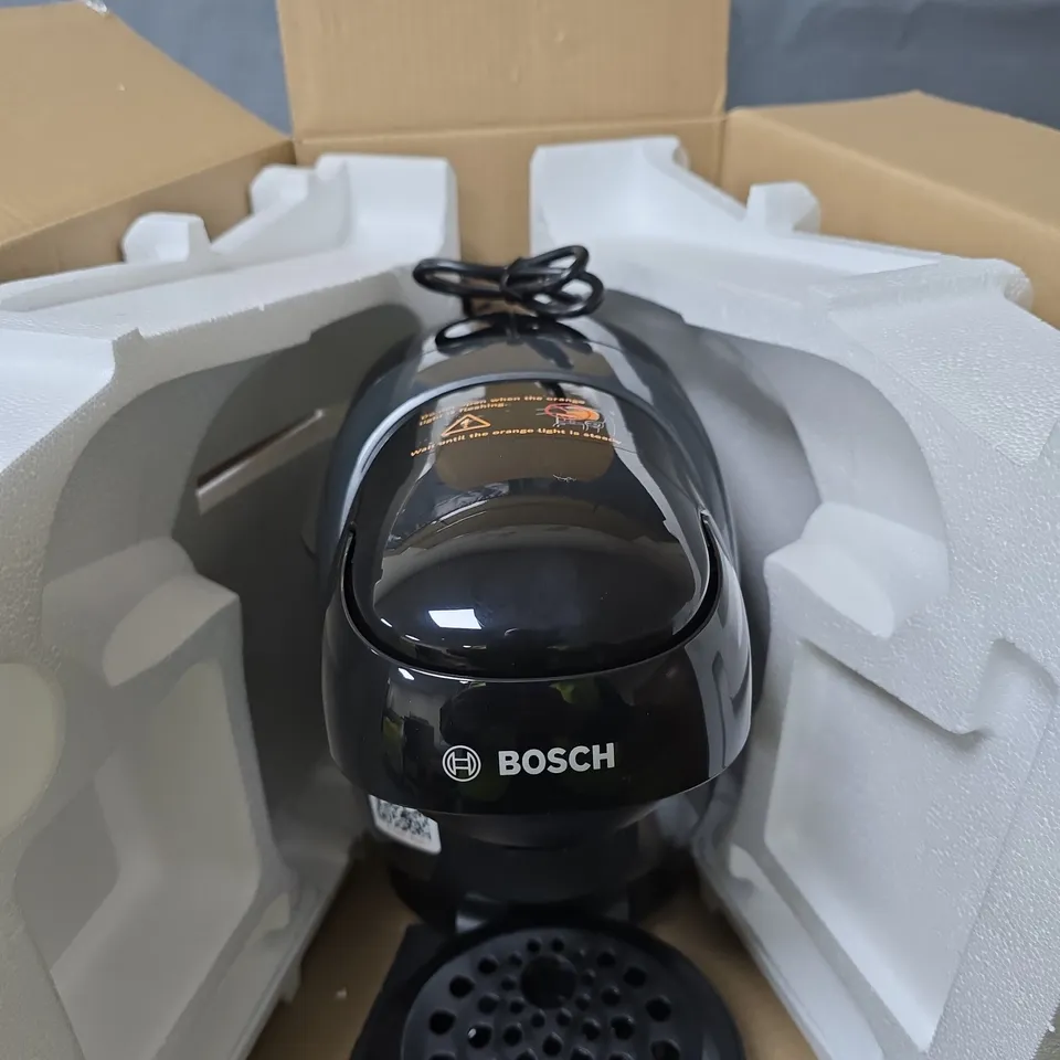 BOXED BOSCH TASSIMO STYLE COFFEE MACHINE