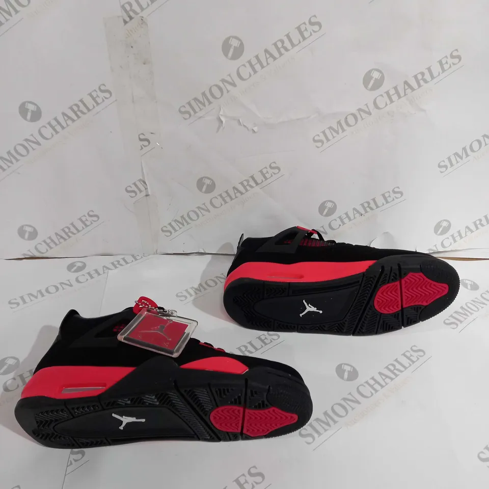 UNBOXED PAIR OF NIKE AIR JORDAN 4 BLACK/RED SIZE 5.5 