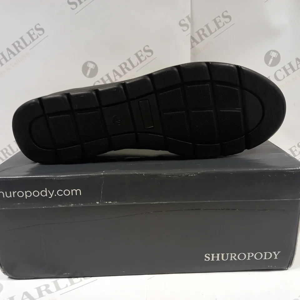BOXED PAIR OF SHUROPODY MARY JANE SHOES IN BLACK UK SIZE 8