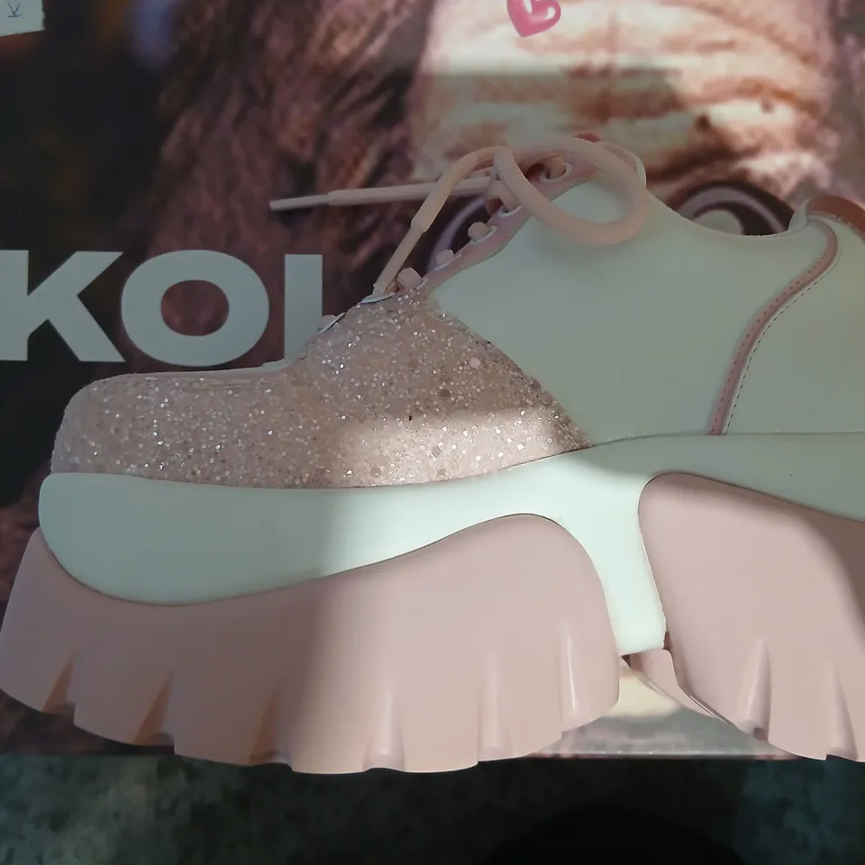 BOXED KOI BEAR BLUSHES CHUNKY GLITTER TRAINERS - PINK, UK 3