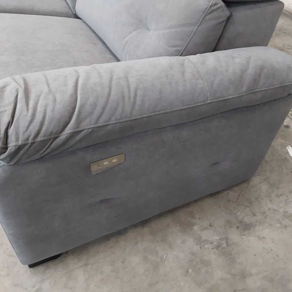 DESIGNER ITALIAN STYLE POWER RECLINING THREE SEATER SOFA WITH ADJUSTABLE HEADRESTS GREY FABRIC