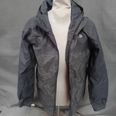 THE NORTH FACE WATER RESISTANT JACKET IN GREY SIZE L