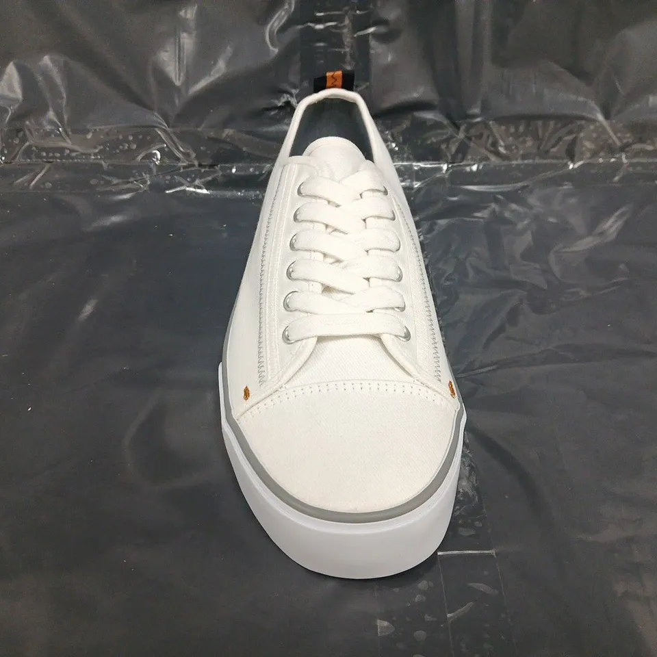 BOXED PAIR OF WHITE STUFF SHOES IN WHITE SIZE UK 10